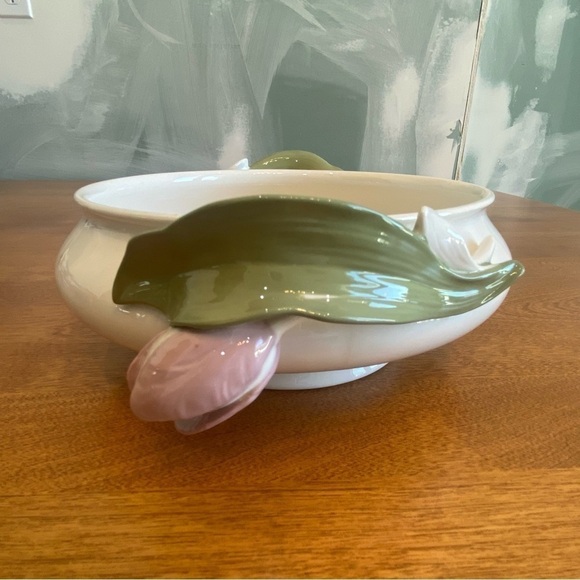 Goebel W Germany Vintage White  Porcelain w/Tulip Handle Dinnerware Serving Bowl - Picture 4 of 15